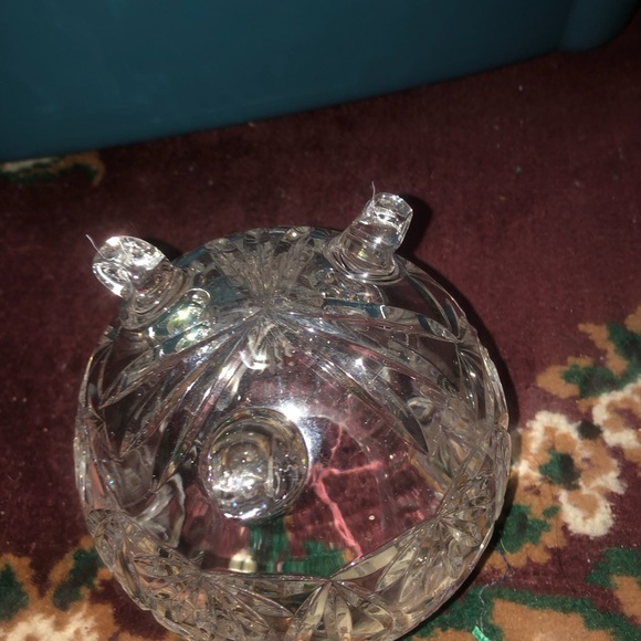 Vintage Crystal rose with 3 feet- pinwheel design-beautiful condition - Picture 7 of 7